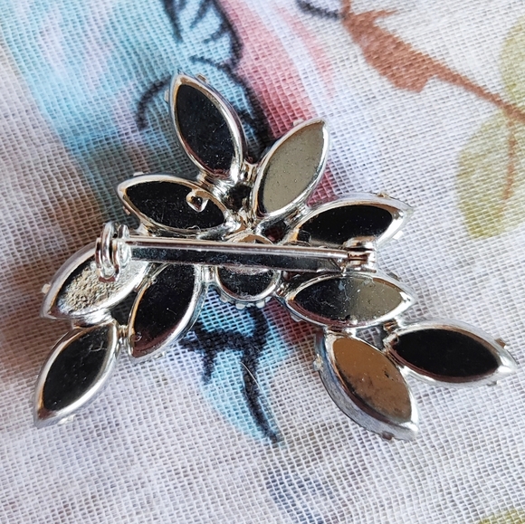 Smoke Gray Grey Unsigned Arch Festoon Spray Vintage Unisex Lapel Blazer Brooch - Picture 3 of 7